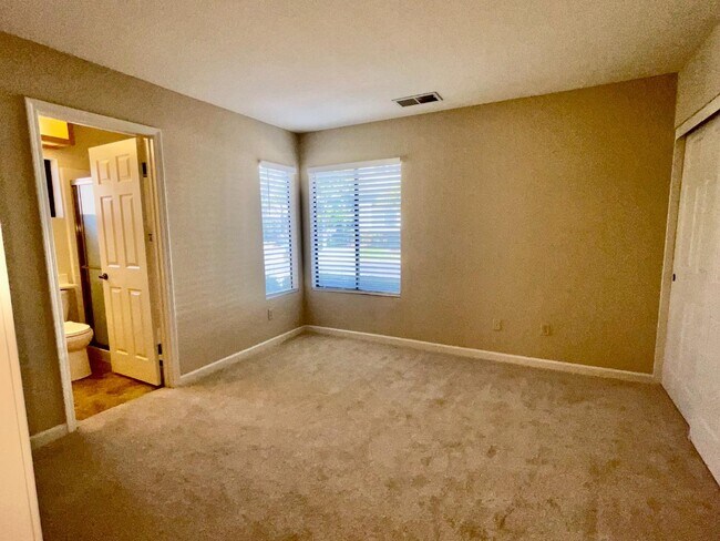Building Photo - 7711 Galloway Dr