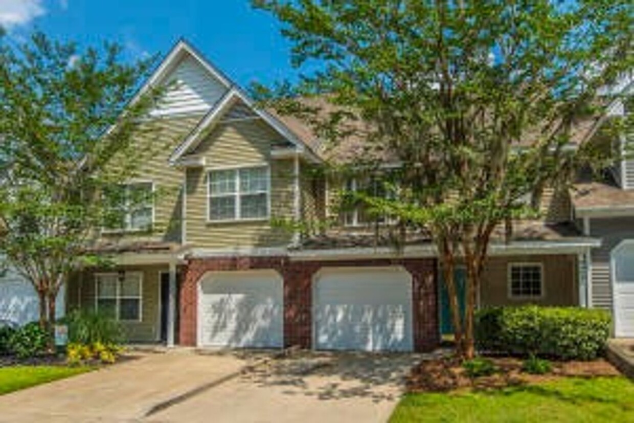 Primary Photo - Townhome in Coosaw Commons