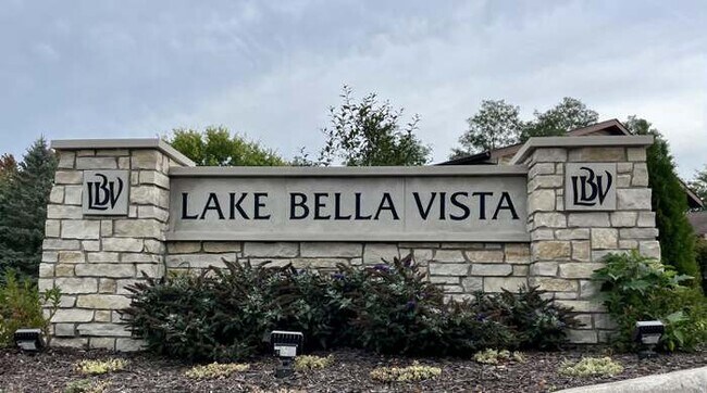 Foto del edificio - 6495 Bella Vista Dr NE