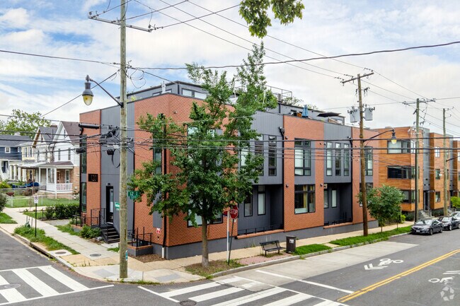 Foto del edificio - 1201 Kearny Street Condominium