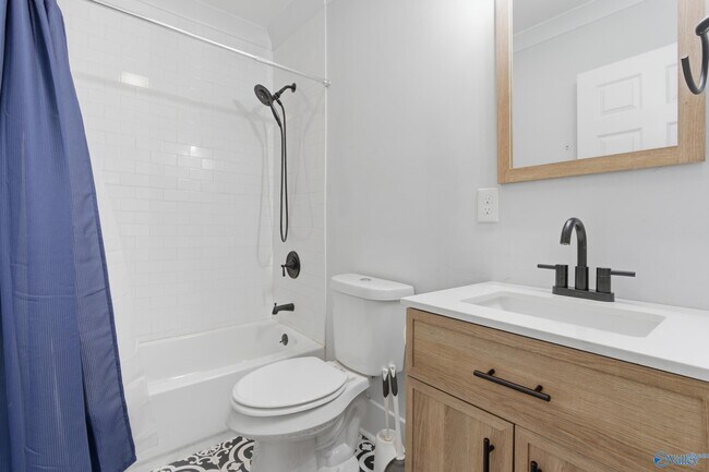 Foto del edificio - 208 Beirne Ave NW