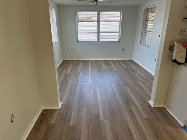 Comedor - 6021 4th Ave