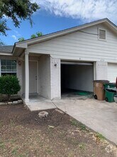 Building Photo - 8724 Talyne Chaise Cir