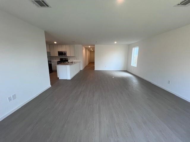 Building Photo - 15675 Plum Brk Dr