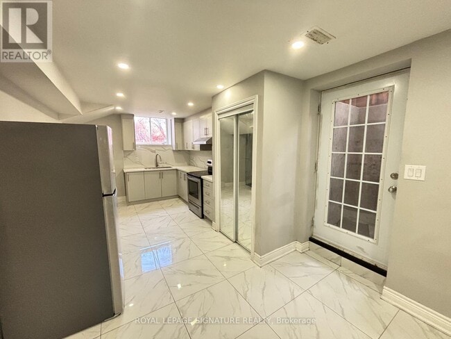 Photo du bâtiment - 59 Jayfield Rd