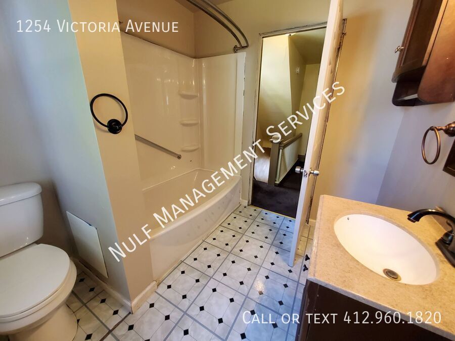 Foto principal - 1254 Victoria Ave