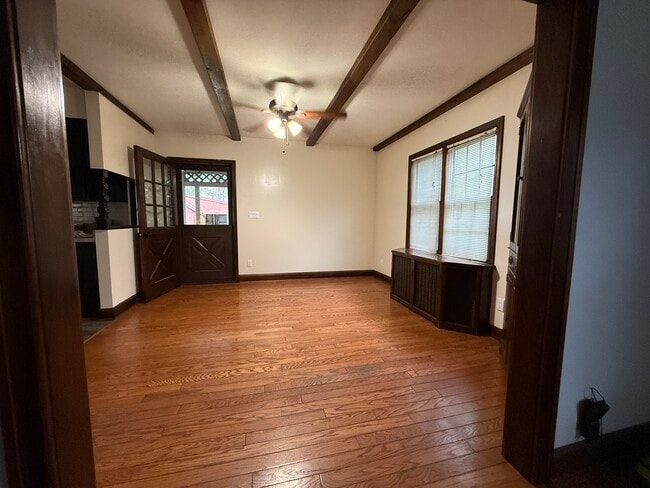 Dining room - 208 5th Ave