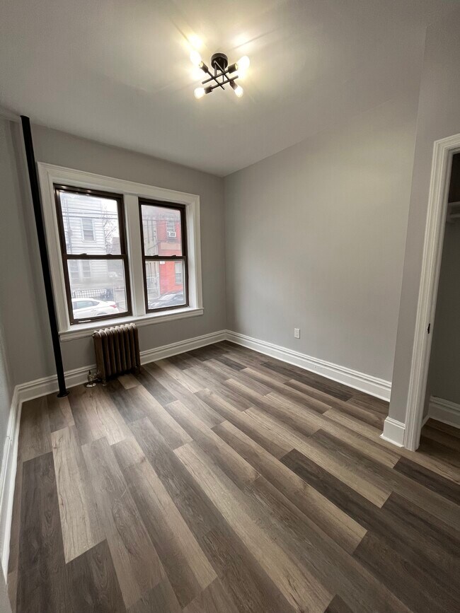 319 Summit Ave 1 - 311 Summit Ave