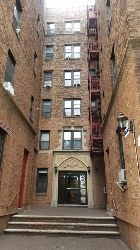 Primary Photo - 4342 45th St