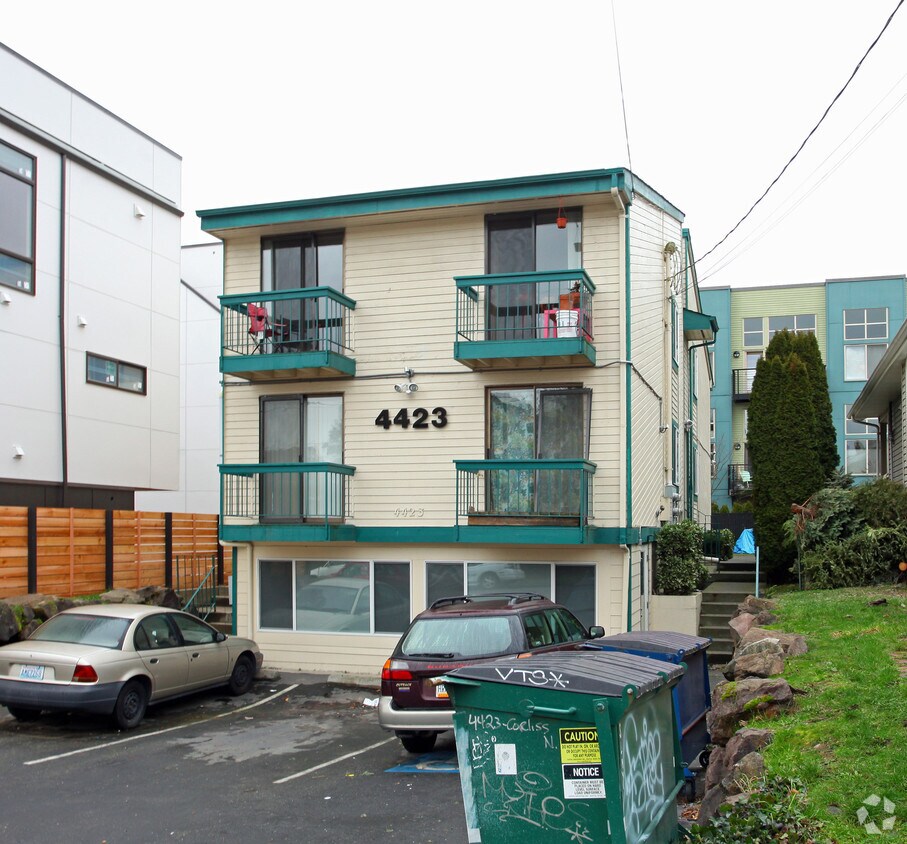 Building Photo - 4423 Corliss Ave N