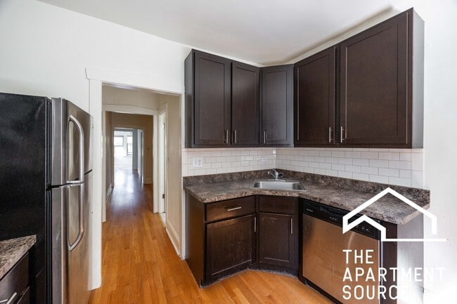 Foto del edificio - 4869 N Washtenaw Ave