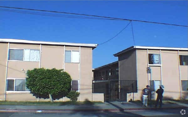 Building Photo - 8232 Wilcox Ave