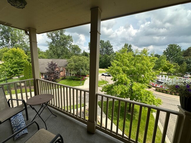 Building Photo - 176 Clubhouse Cir