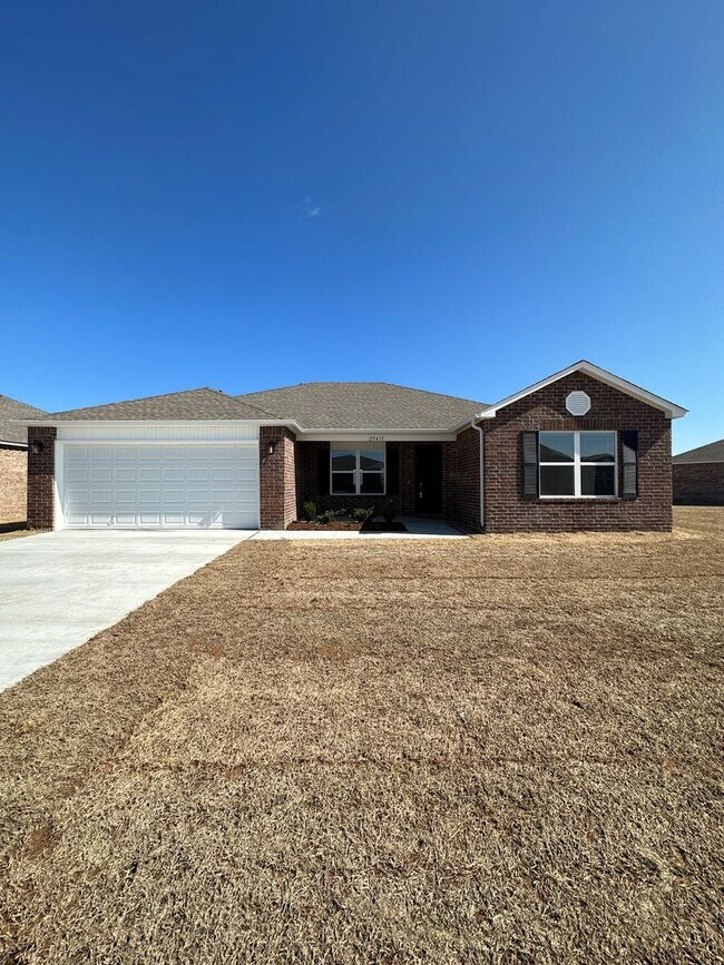 Foto del edificio - *Pre-leasing* Four Bedroom | Two Bath Home...