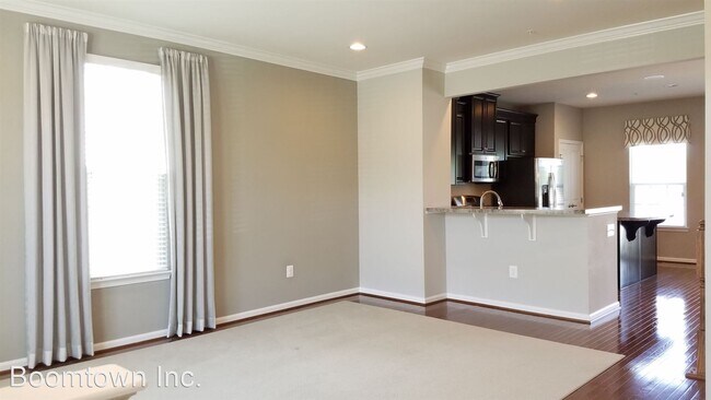 Foto del edificio - 3 br, 2.5 bath House - 5931 Shepherd Lane