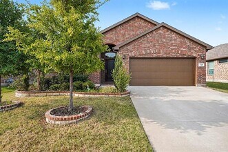 Building Photo - 729 Rebecca Ln