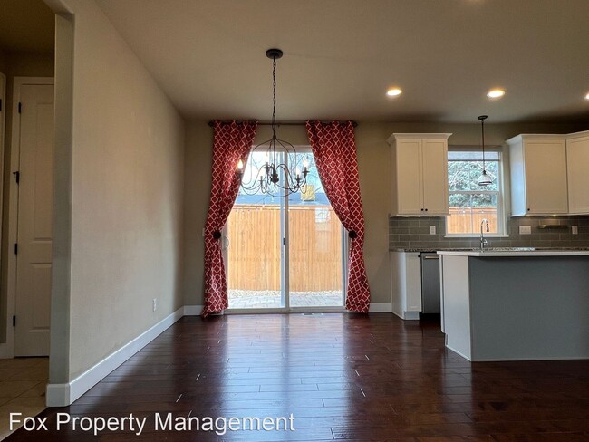 Foto del edificio - 4 br, 4 bath House - 3371 Yukon Court