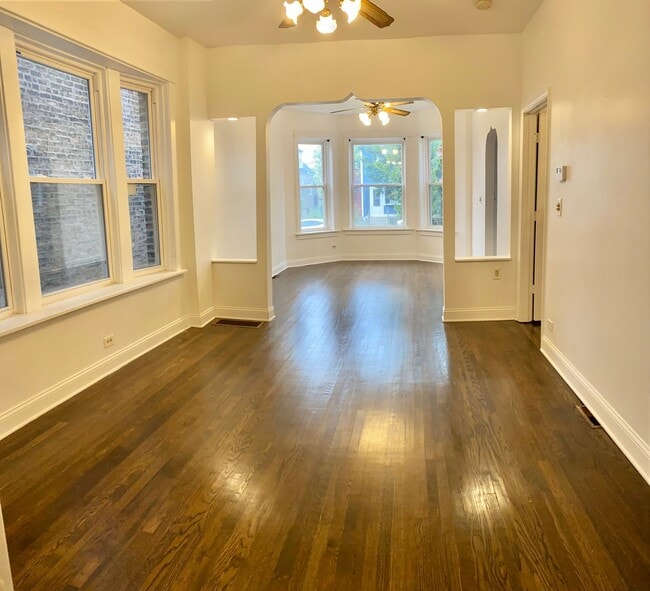 Foto del edificio - 2513 W Pershing Rd