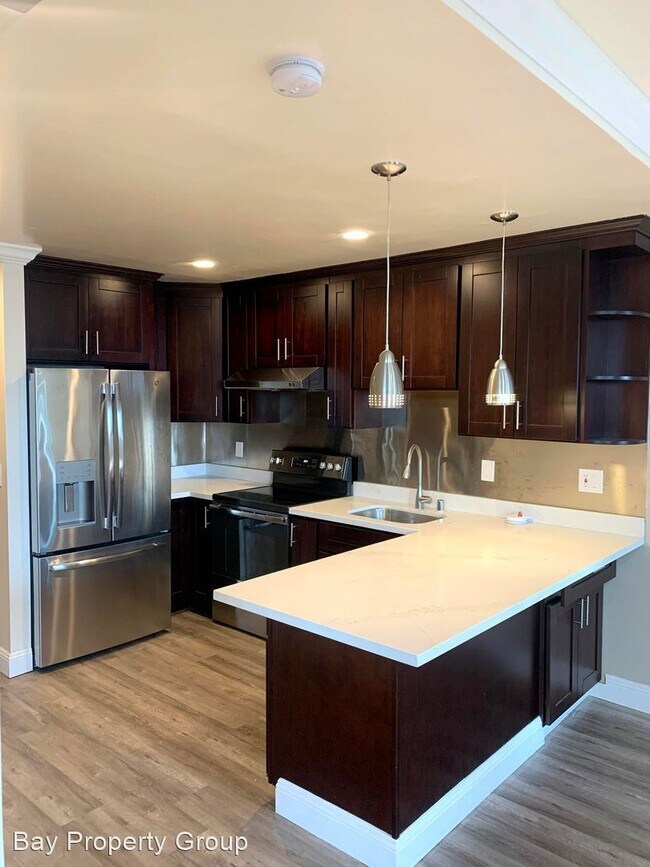 Foto del edificio - 1525 Lakeside Dr