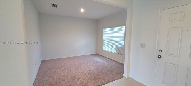 Building Photo - 218 Zircon