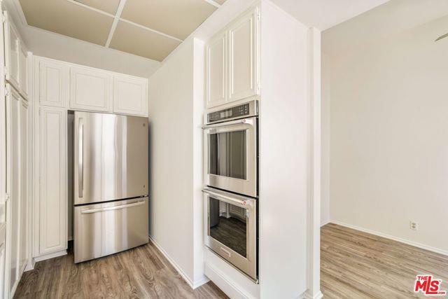 Building Photo - 1559 Palisades Dr