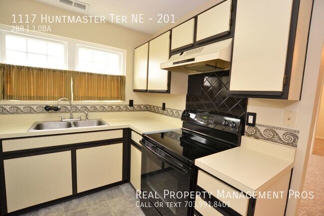 Foto del edificio - 1117 Huntmaster Terrace NE