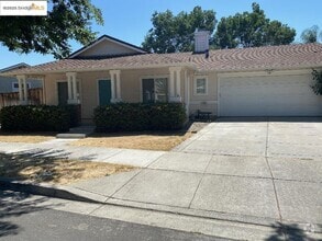 Building Photo - 3033 Mills Dr