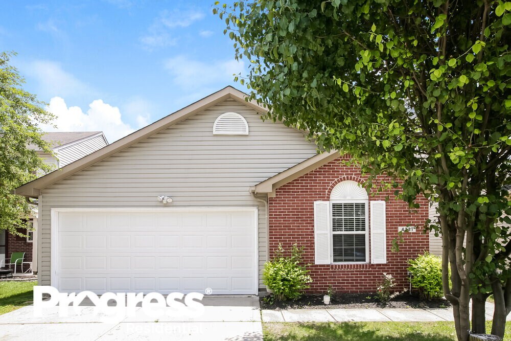 Foto principal - 4231 Village Trace Dr