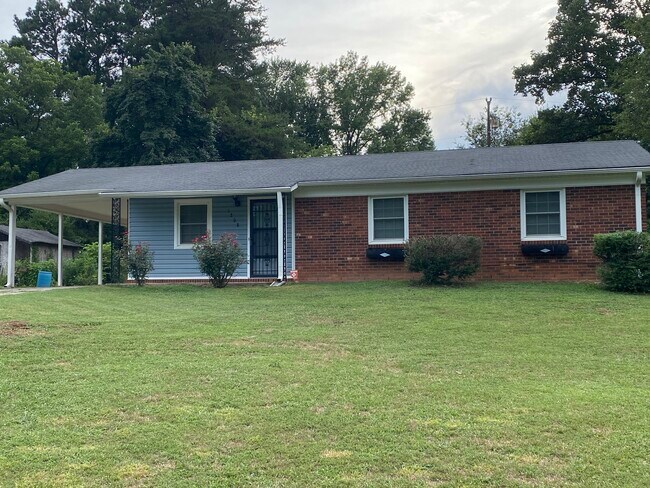 Foto del edificio - 1208 Greenwich Rd