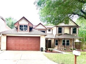 Building Photo - 13043 Skymeadow Dr