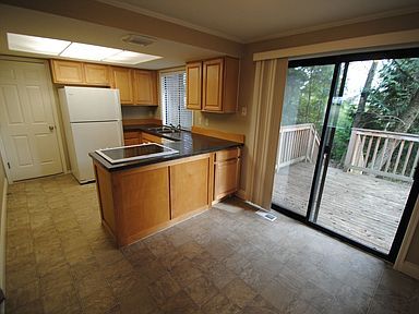 Building Photo - 20329 12th Dr SE
