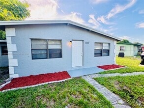 Building Photo - 1557 NW 15th Ave