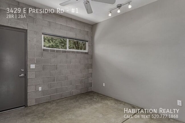 Building Photo - 3429 E Presidio Rd