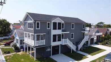 Building Photo - 517 Monroe Blvd