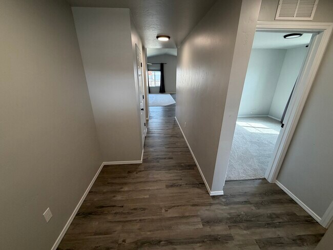 Foto del edificio - 1840 SW Sparrow Pl