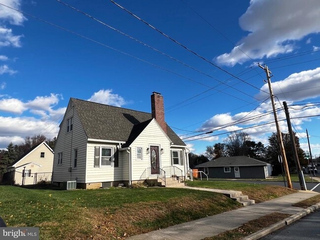 Building Photo - 770 S Lincoln St