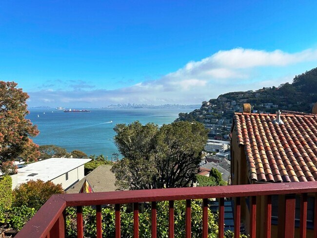 Foto del edificio - Beautiful, Pet Friendly Sausalito Cottage ...
