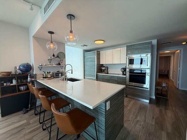 Foto del edificio - 460 NE 28th St