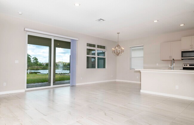 Foto del edificio - 4530 NW Exchange Ave