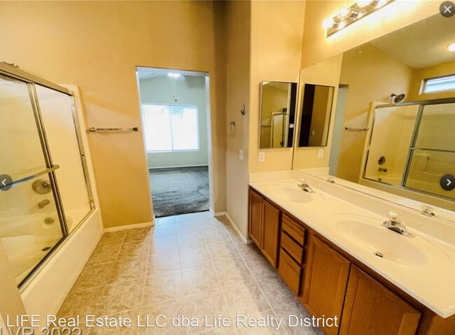 Building Photo - 3 br, 2 bath House - 913 Cedar Pines Street