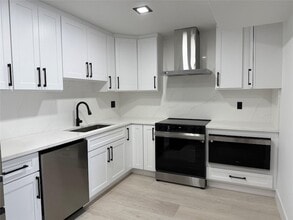 Building Photo - 3010 N Course Dr