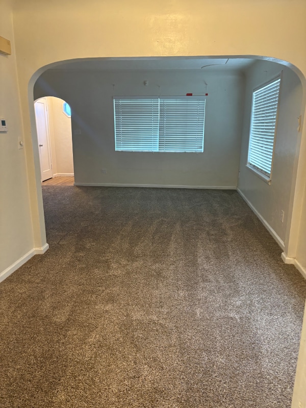 Foto del edificio - 420 Milnes Rd