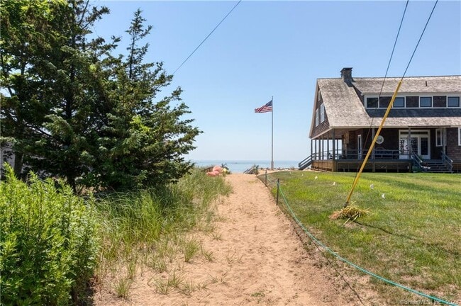 Building Photo - 130 Beach Ave