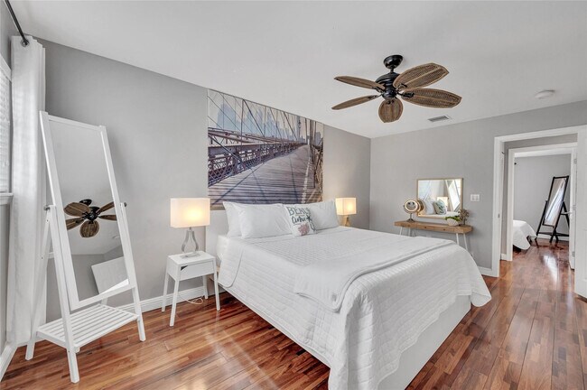 Foto del edificio - 3316 NE 16th St