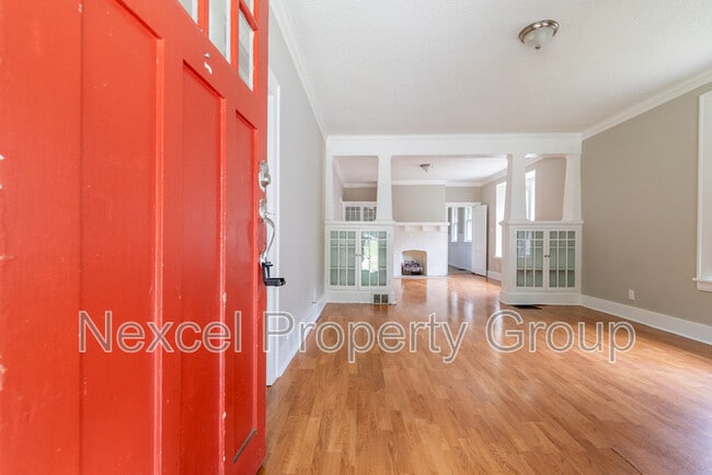 Foto del edificio - 2004 Walker Ave