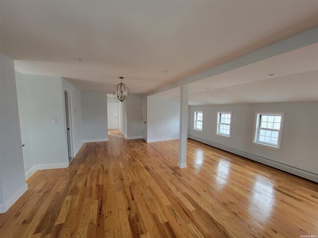 Foto del edificio - 194-08 119th Ave