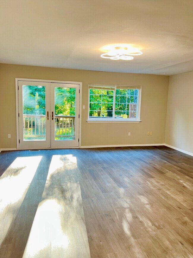 10 Carters Rock Ct, Catonsville, MD 21228 Townhome Rentals in