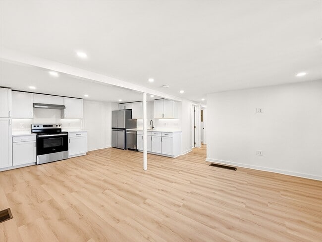 Foto del edificio - 204 Endicott Ave