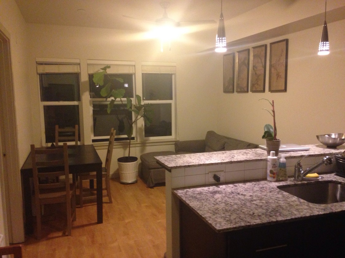 Primary Photo - 2450 SE 37th Ave