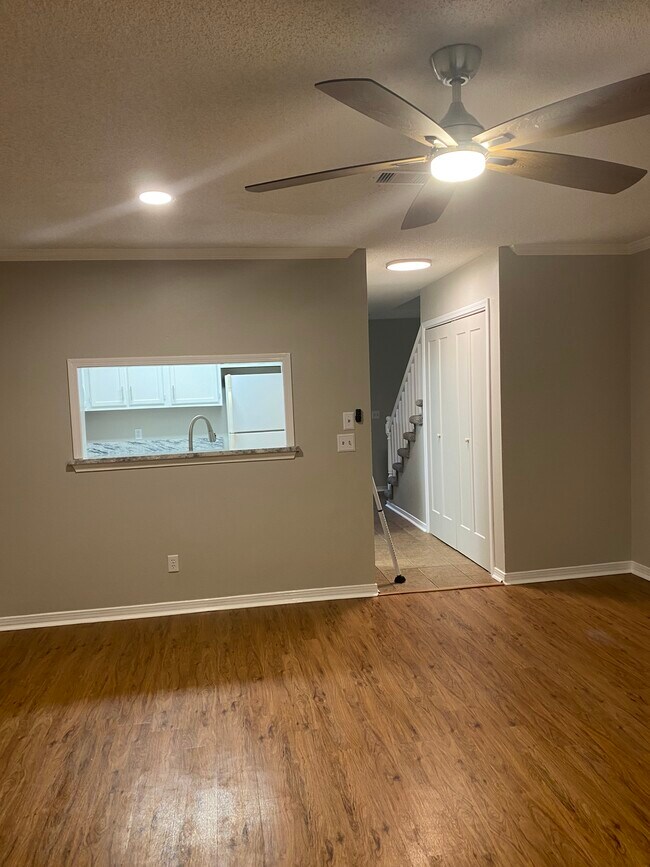 Living Room - 10128 Vixen Pl